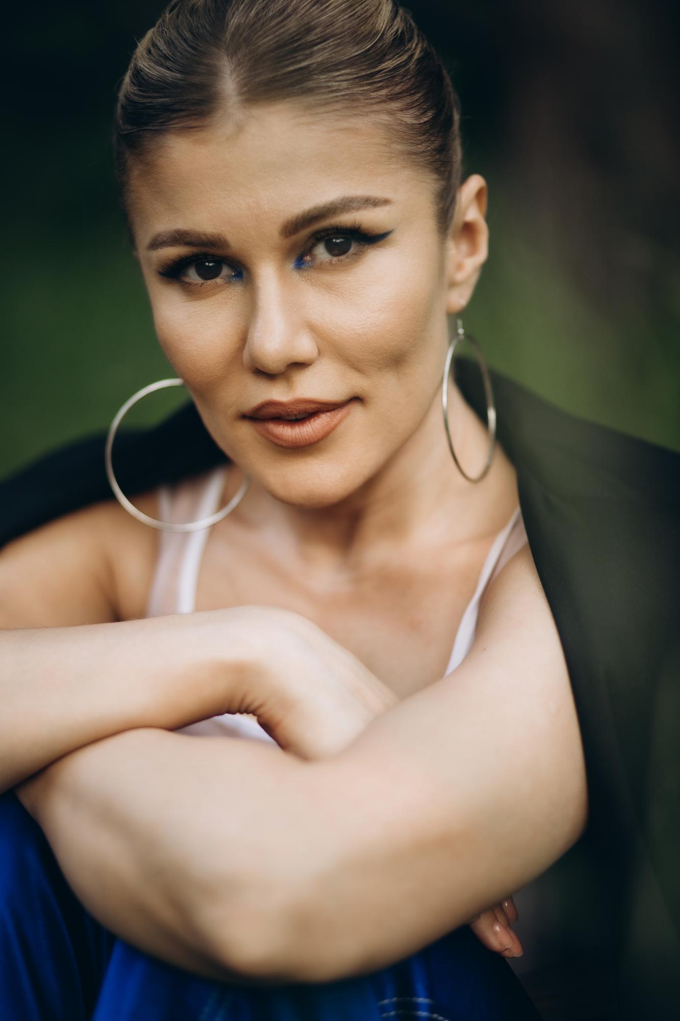 &quot;Не общались с мужем перед отъездом&quot;: украинская певица рассказала о жизни за границей